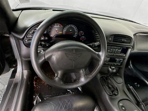 2004 Chevrolet Corvette Base