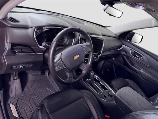 Mosaic Black Metallic 2020 Chevrolet Traverse Premier