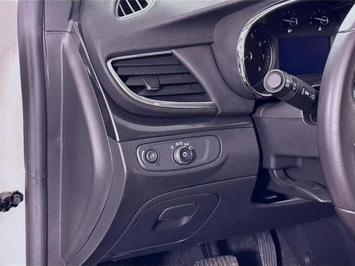 Summit White 2022 Buick Encore Preferred