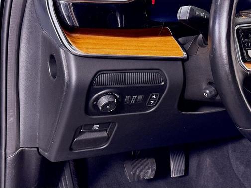 Black 2022 Jeep Grand Wagoneer Series III