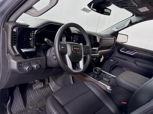 Sterling 2026 GMC Sierra 1500 SLT