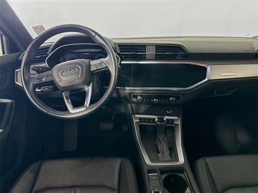 2024 Audi Q3 45 S line Premium