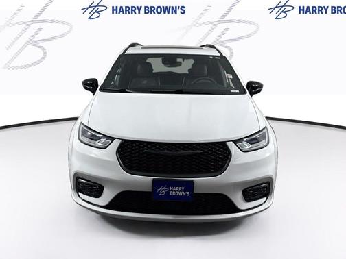 Bright White Clearcoat 2025 Chrysler Pacifica Limited