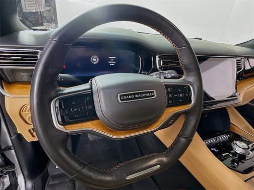 2023 Jeep Grand Wagoneer L Series III