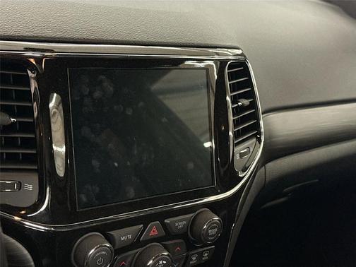Gray 2021 Jeep Grand Cherokee Laredo X