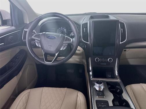 White 2024 Ford Edge Titanium