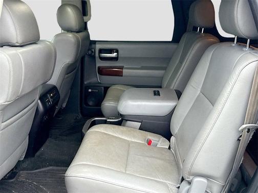 2016 Toyota Sequoia Platinum
