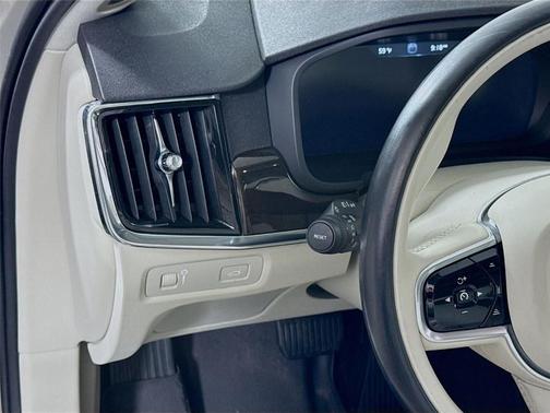 2018 Volvo S90 T5 Momentum