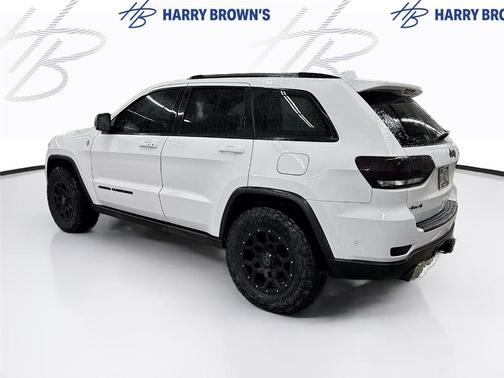 White 2017 Jeep Grand Cherokee Trailhawk