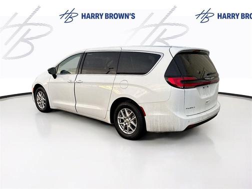 2024 Chrysler Pacifica Touring-L