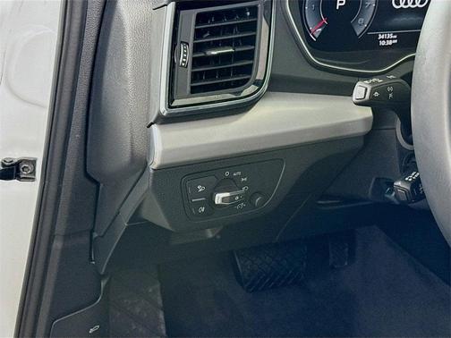 2022 Audi Q5 45 S line Premium Plus