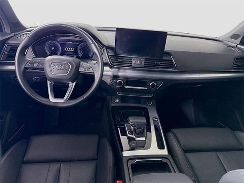 2022 Audi Q5 45 S line Premium Plus