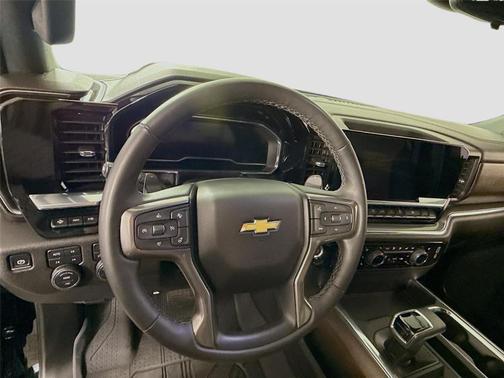 Black 2025 Chevrolet Silverado 1500 High Country