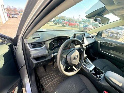 2019 Toyota RAV4 Hybrid LE