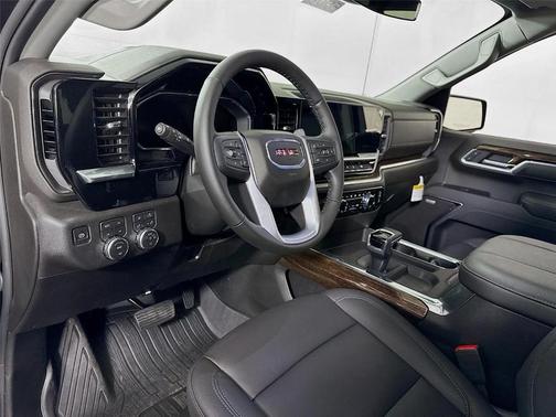 Onyx Black 2026 GMC Sierra 1500 Elevation