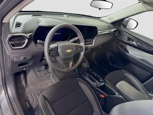 Sterling Gray Metallic 2025 Chevrolet Trailblazer LS
