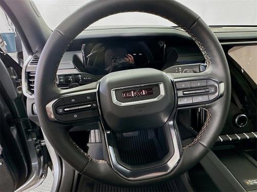 2025 GMC Acadia AT4