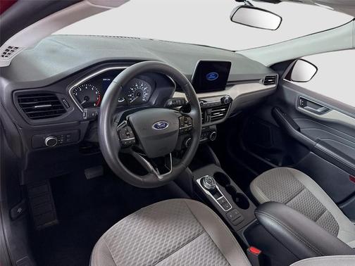 Red Metallic 2022 Ford Escape SE