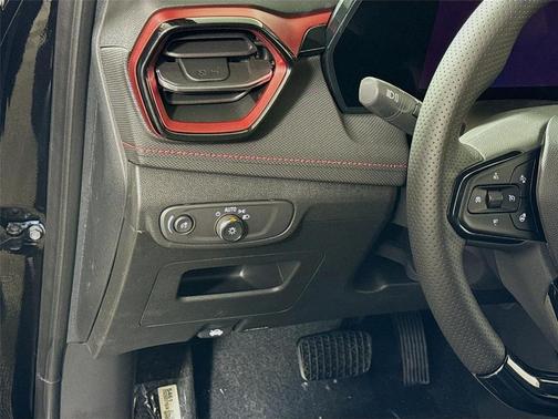 Mosaic Black Metallic 2026 Chevrolet Trailblazer RS