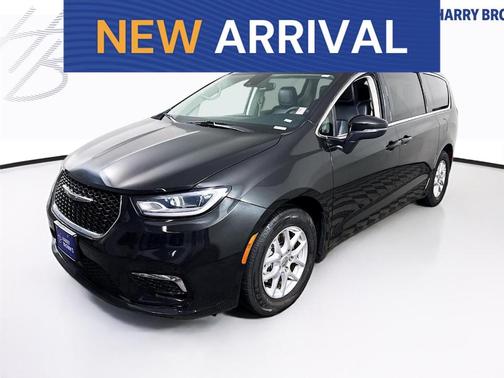 2023 Chrysler Pacifica Touring-L