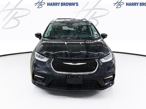 2023 Chrysler Pacifica Touring-L