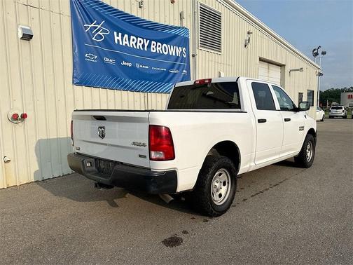 2018 RAM 1500 ST
