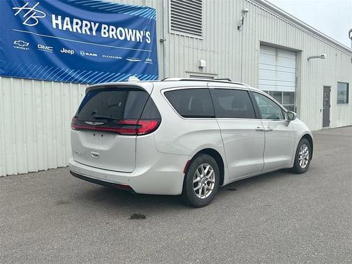 2021 Chrysler Pacifica Touring-L