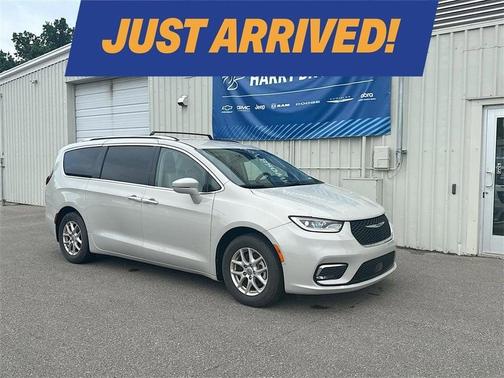 2021 Chrysler Pacifica Touring-L