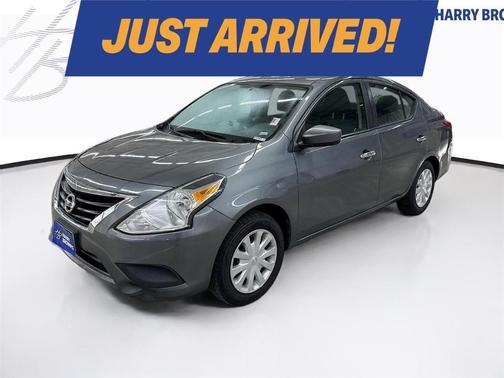 Gray 2019 Nissan Versa 1.6 SV