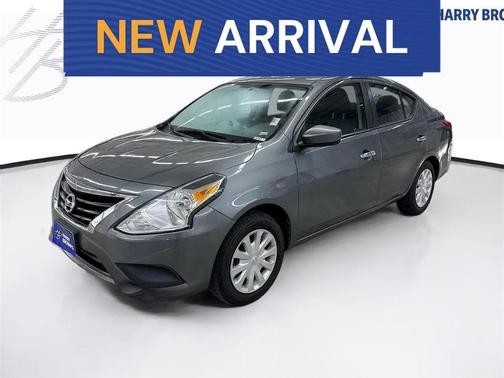 Gray 2019 Nissan Versa 1.6 SV