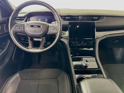 2022 Jeep Grand Cherokee Altitude