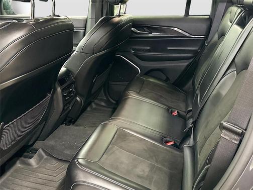 2022 Jeep Grand Cherokee Altitude