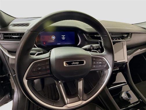 2022 Jeep Grand Cherokee Altitude