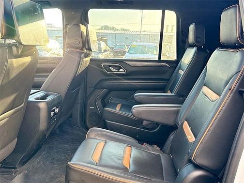 2021 GMC Yukon XL AT4