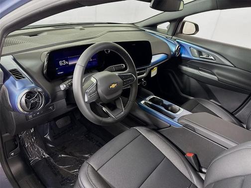 2026 Chevrolet Equinox EV LT 2