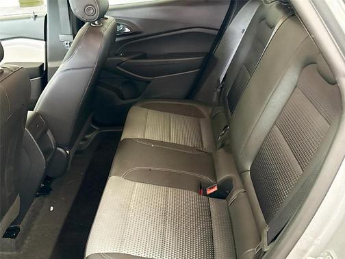 Sterling Gray Metallic 2025 Chevrolet Trax LT