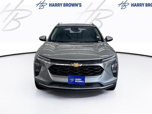 Sterling Gray Metallic 2025 Chevrolet Trax LT