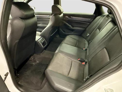 White 2022 Honda Accord Sport 1.5T