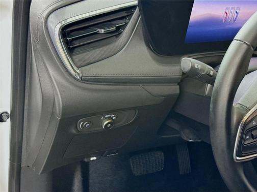 Summit White 2025 Buick Encore GX Preferred