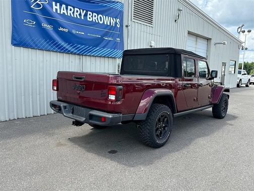2022 Jeep Gladiator Sport