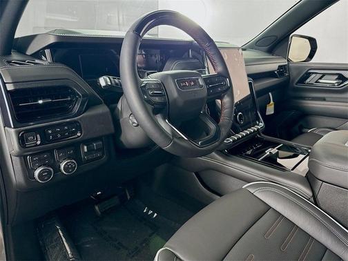 2025 GMC Yukon AT4 Ultimate