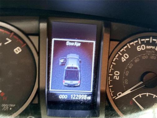 2016 Toyota Tacoma SR