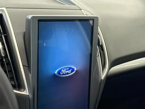 Silver 2024 Ford Edge SEL