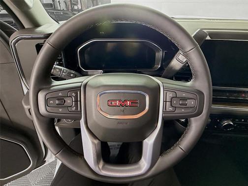 2026 GMC Sierra 2500 SLE