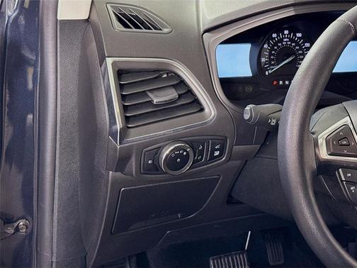 Blue 2024 Ford Edge Titanium