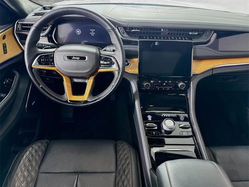 2023 Jeep Grand Cherokee L Summit