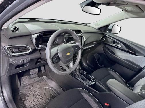 Sterling Gray Metallic 2023 Chevrolet Trailblazer LT