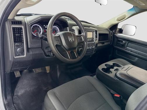 Bright White Clearcoat 2022 RAM 1500 Classic Tradesman