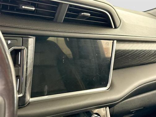 Summit White 2022 GMC Yukon XL Denali