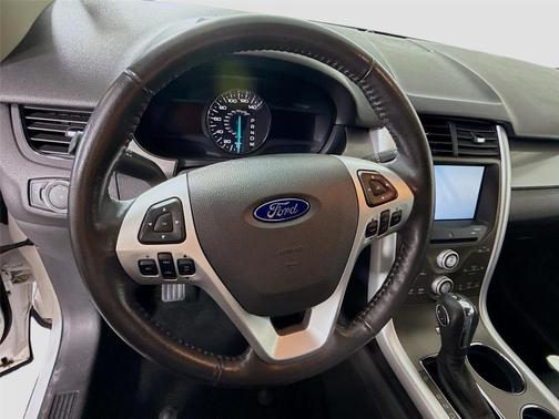 White Platinum Tri-Coat Metallic 2011 Ford Edge SEL